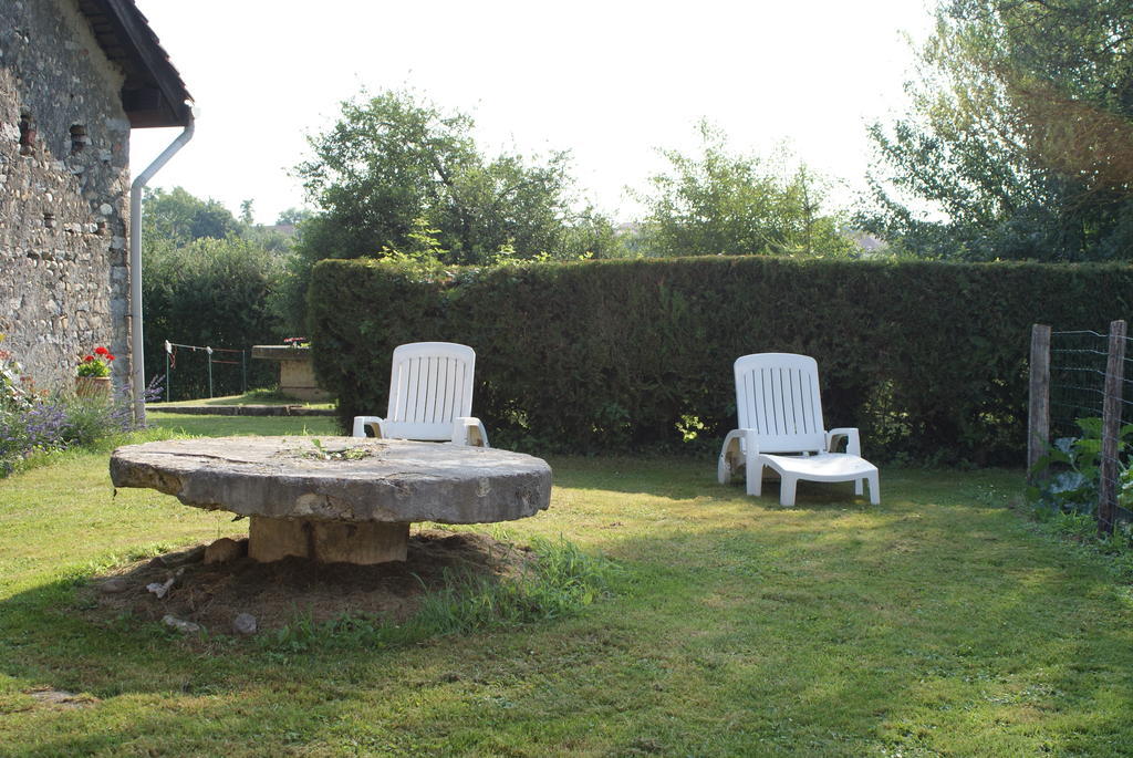 Bed and Breakfast Le Moulin De Champagne Viriat Exterior foto